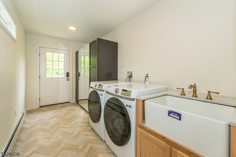 17 WESTOVER TER