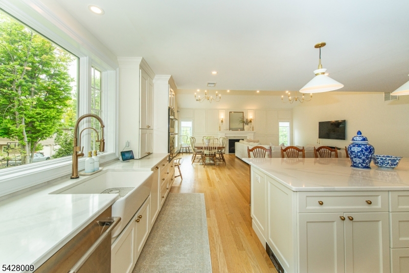 17 WESTOVER TER