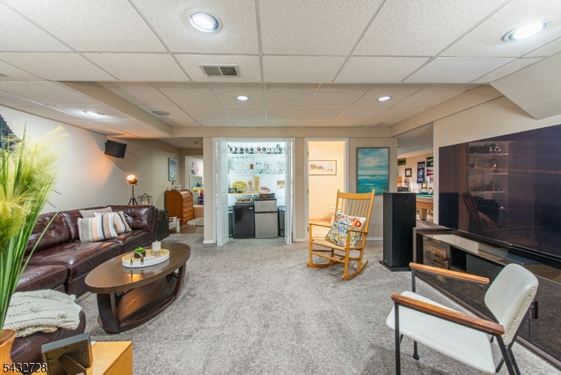 68 MUSIKER AVE