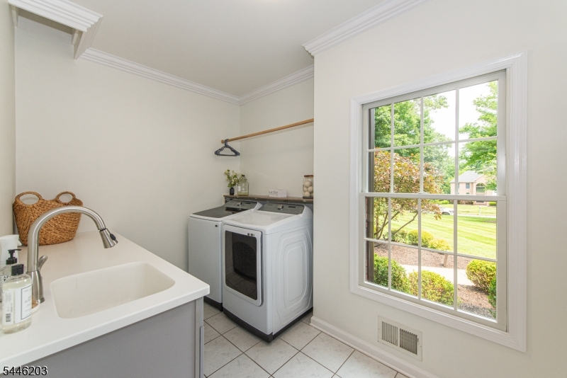3 BRANDYWINE CT