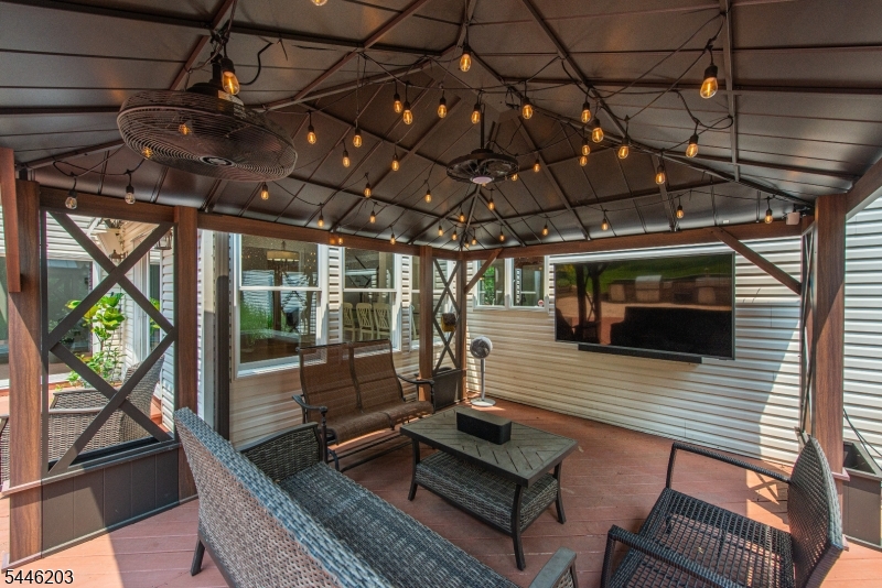 3 BRANDYWINE CT