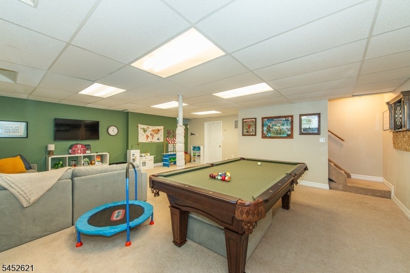 8 SOUTHVIEW RD