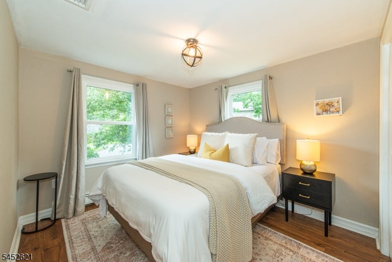 8 SOUTHVIEW RD