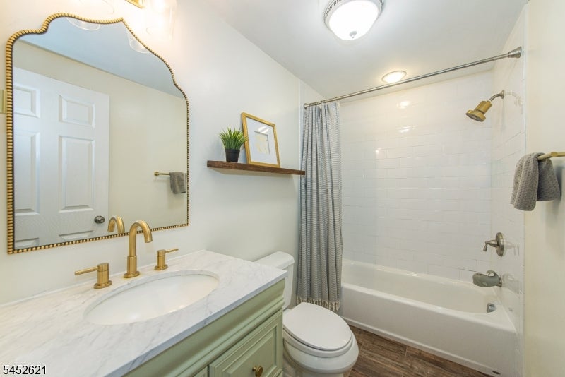 8 SOUTHVIEW RD