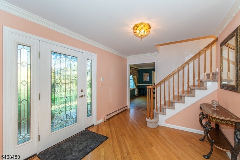 10 JAMES RD