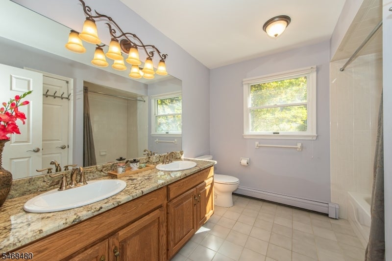 10 JAMES RD