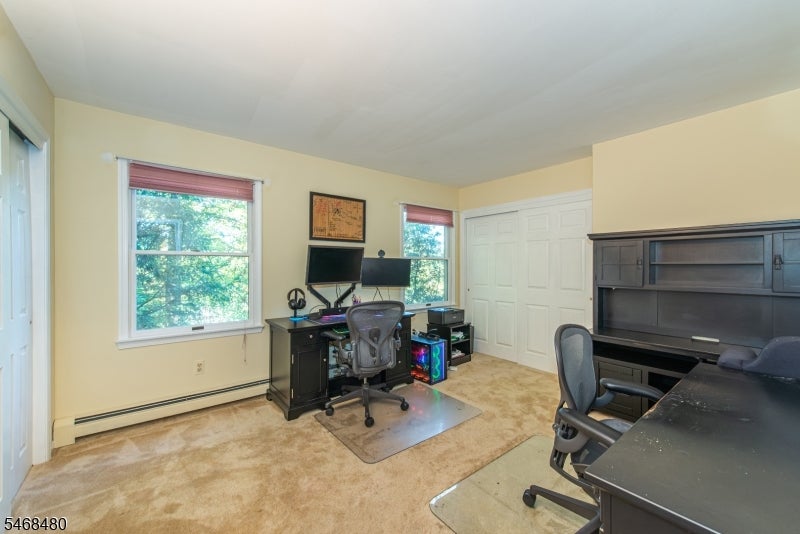 10 JAMES RD