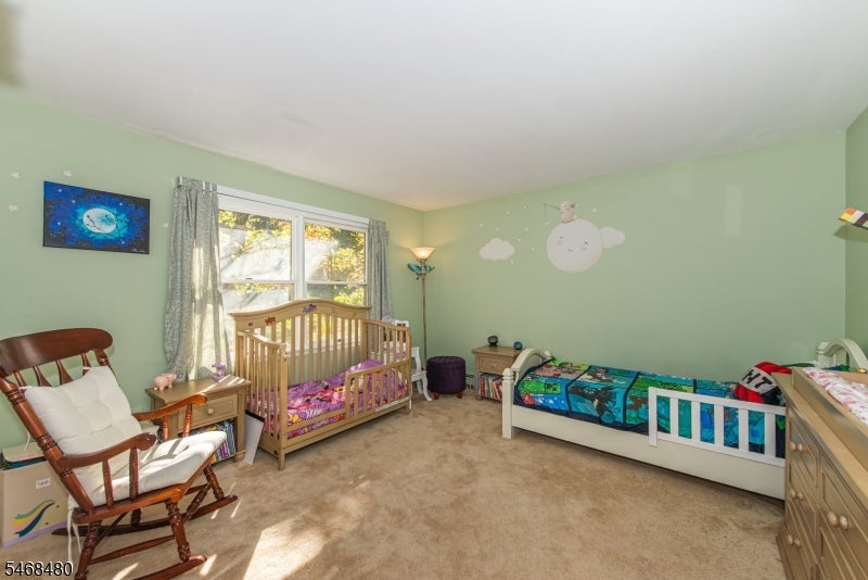 10 JAMES RD