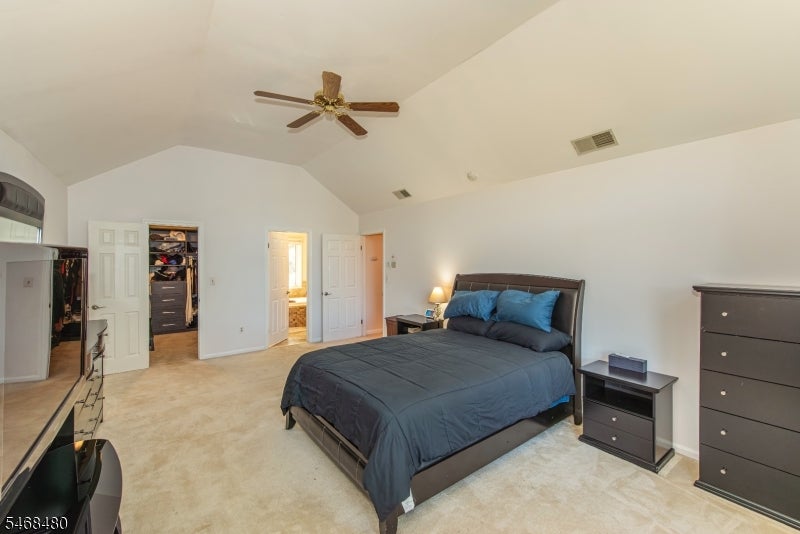 10 JAMES RD