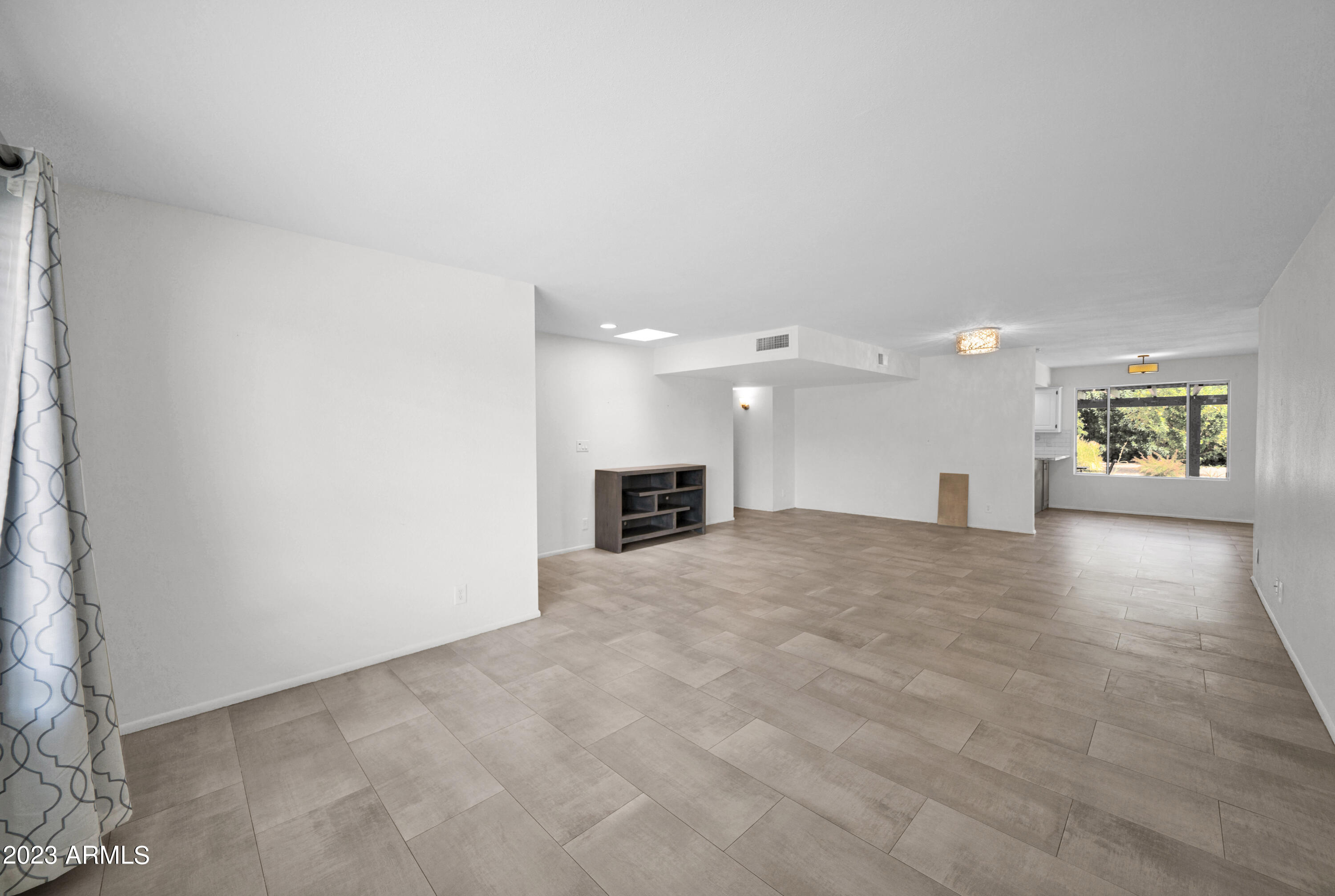 2410 E Sahuaro Drive