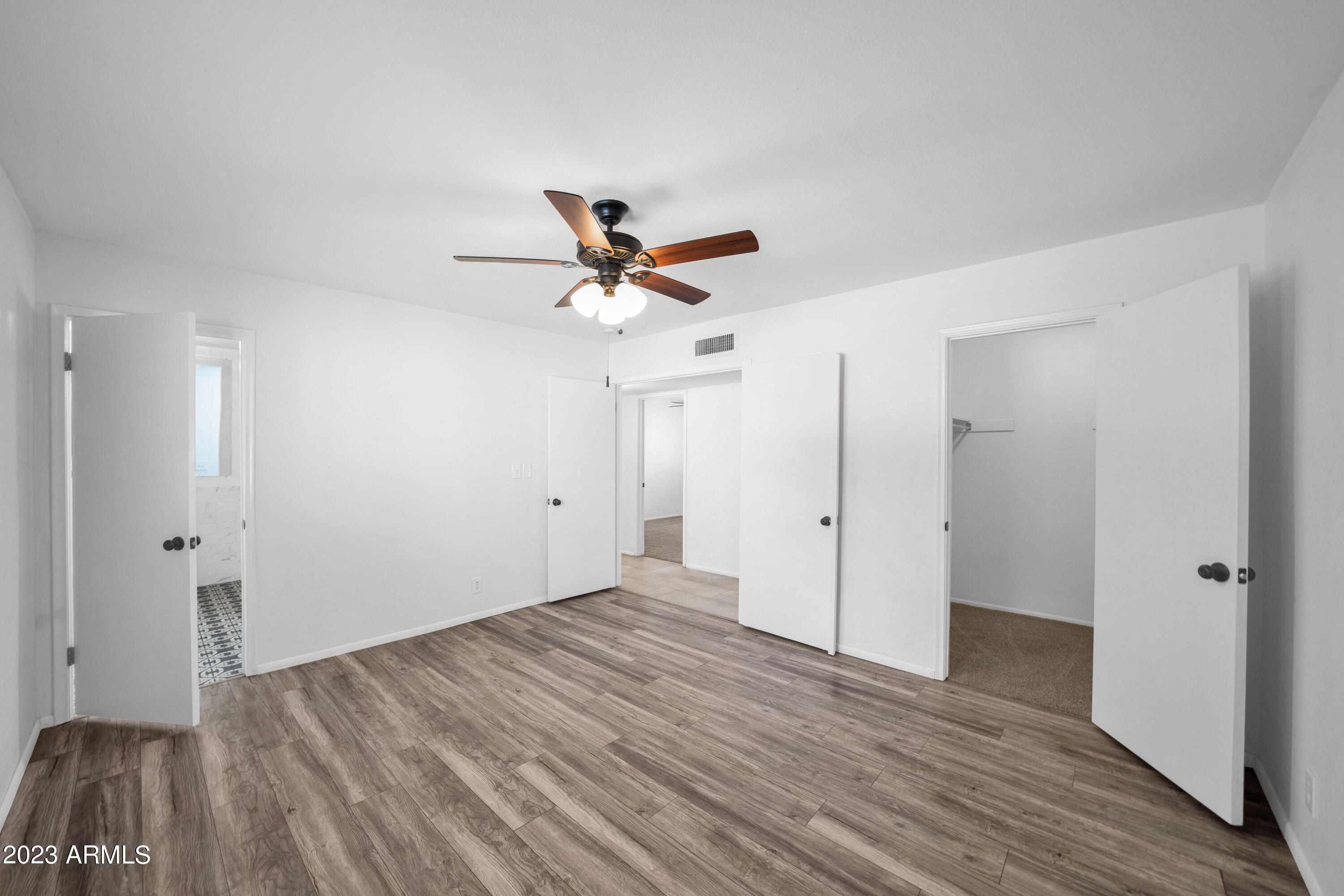 2410 E Sahuaro Drive