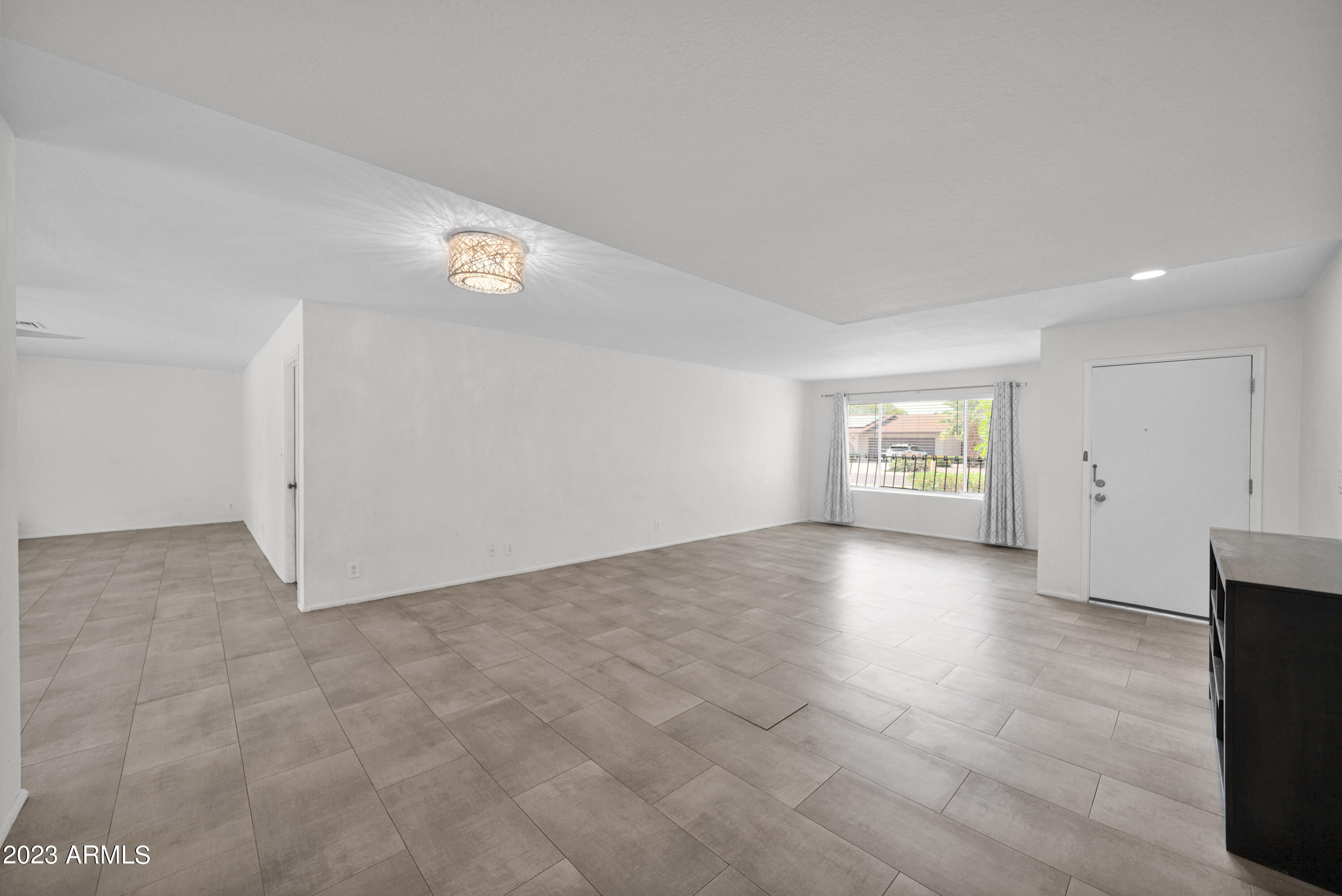 2410 E Sahuaro Drive