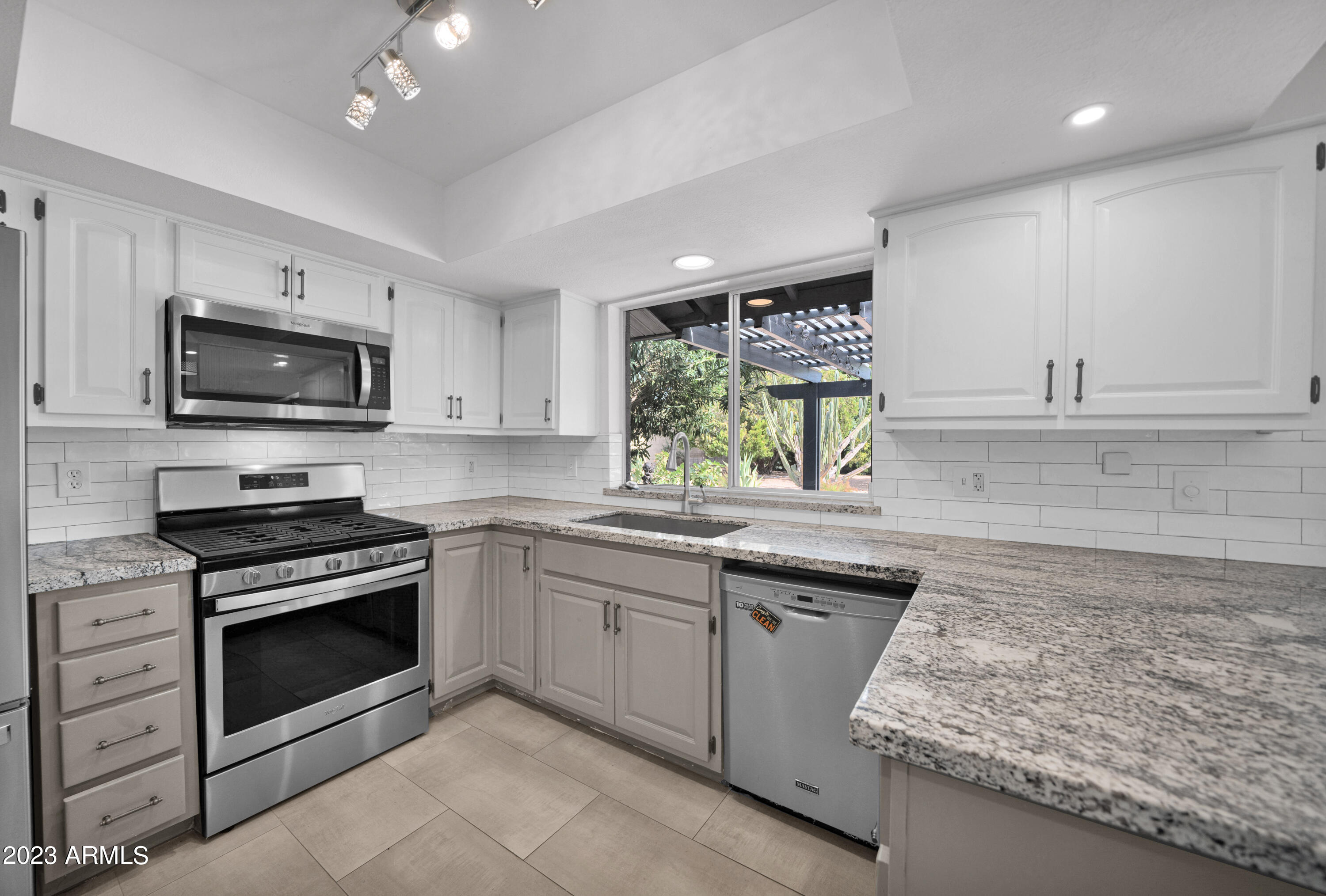 2410 E Sahuaro Drive