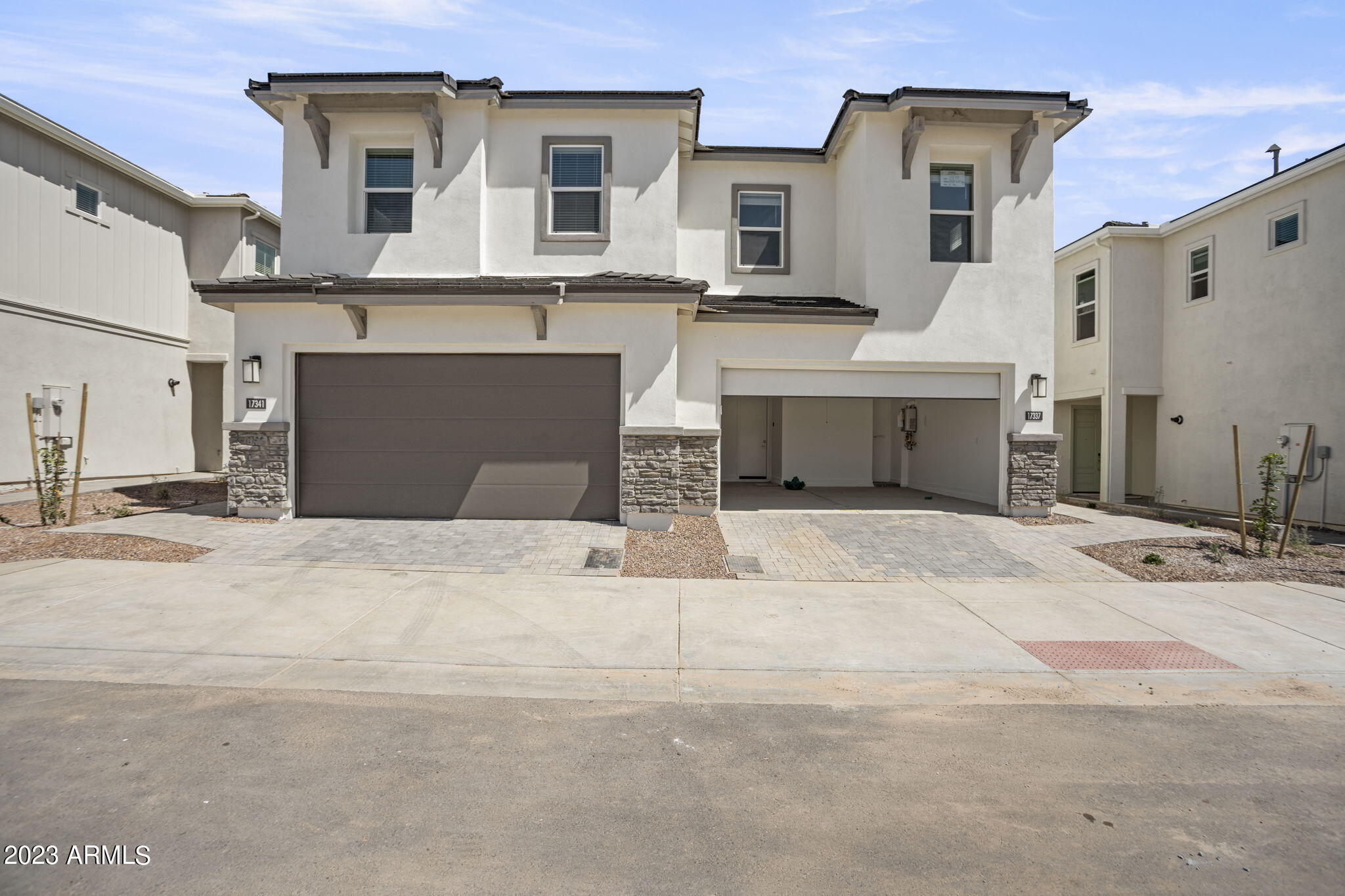 5053 E WOODRIDGE Drive