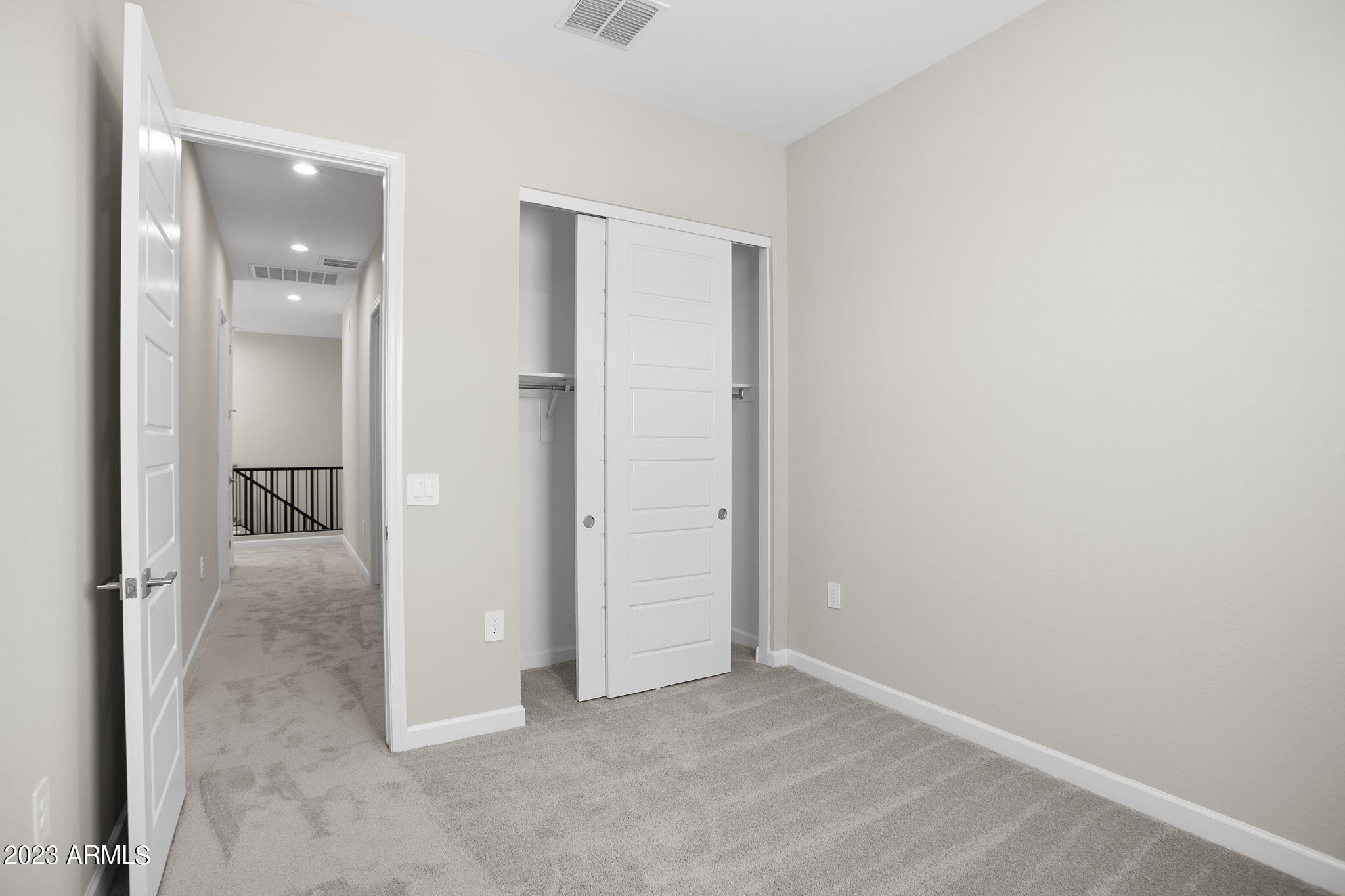 5053 E WOODRIDGE Drive
