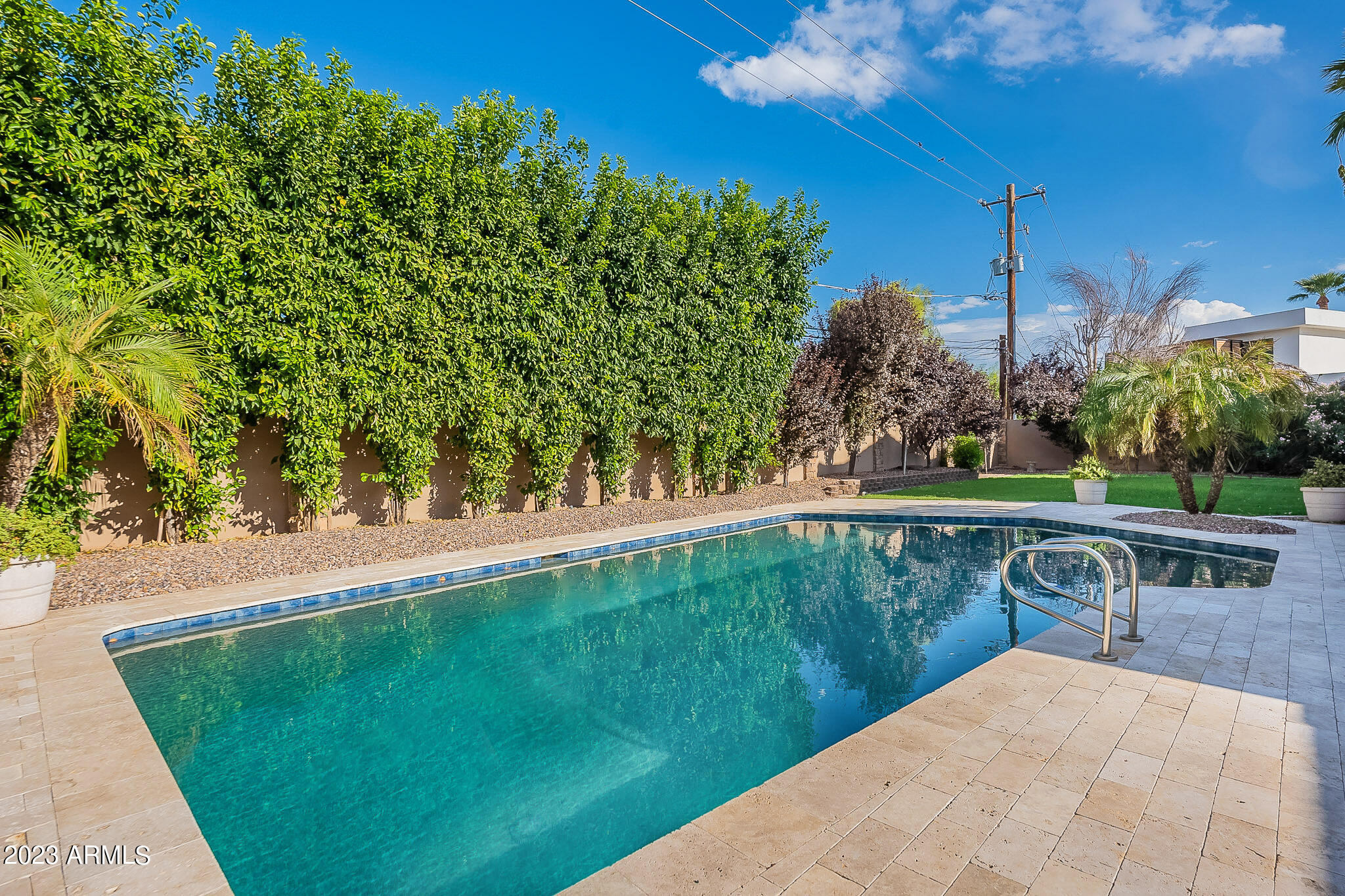 4147 N 33RD Place