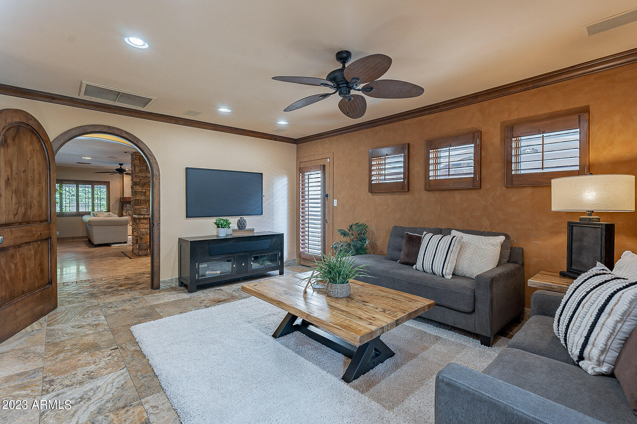 4147 N 33RD Place