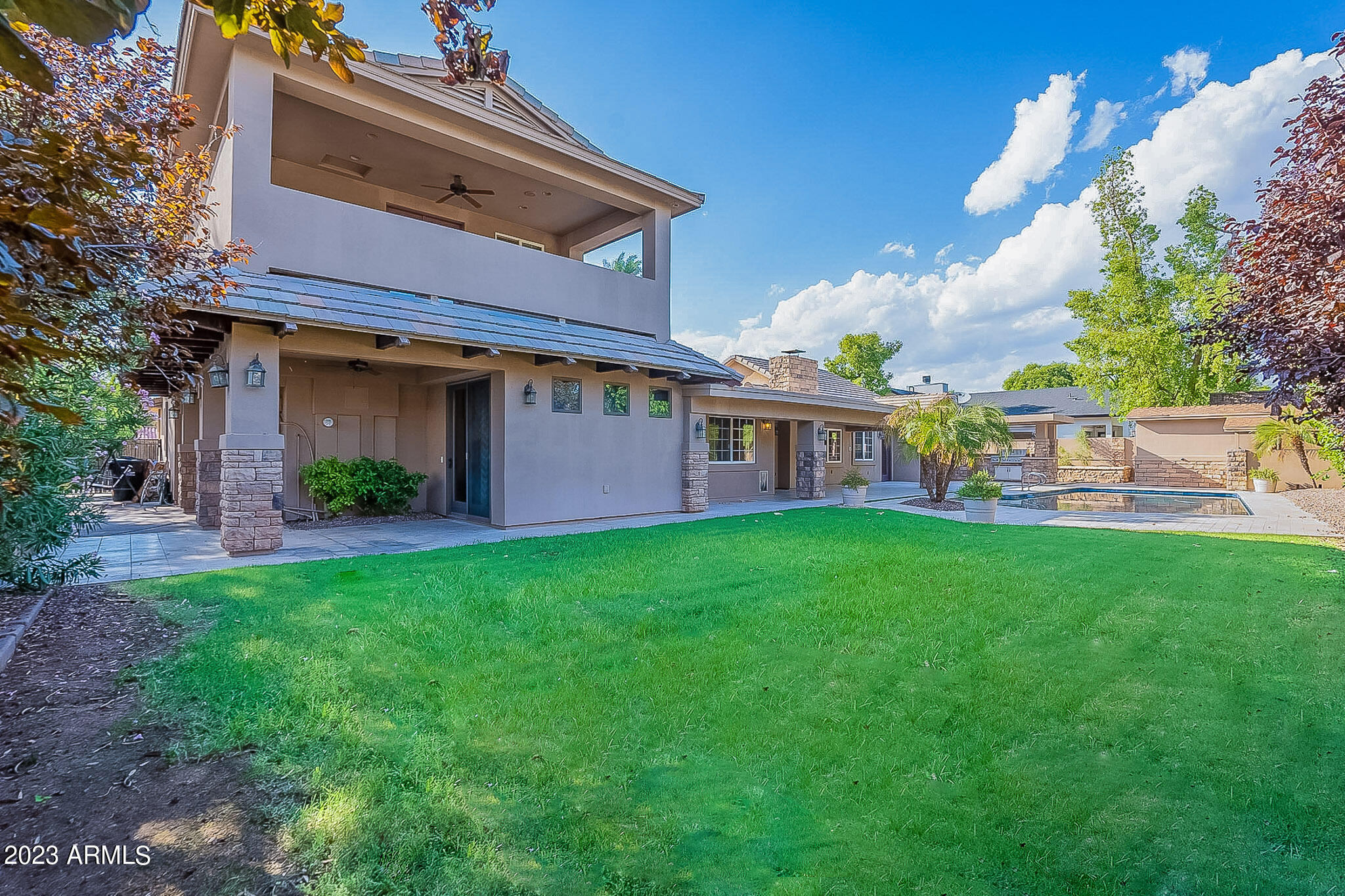 4147 N 33RD Place