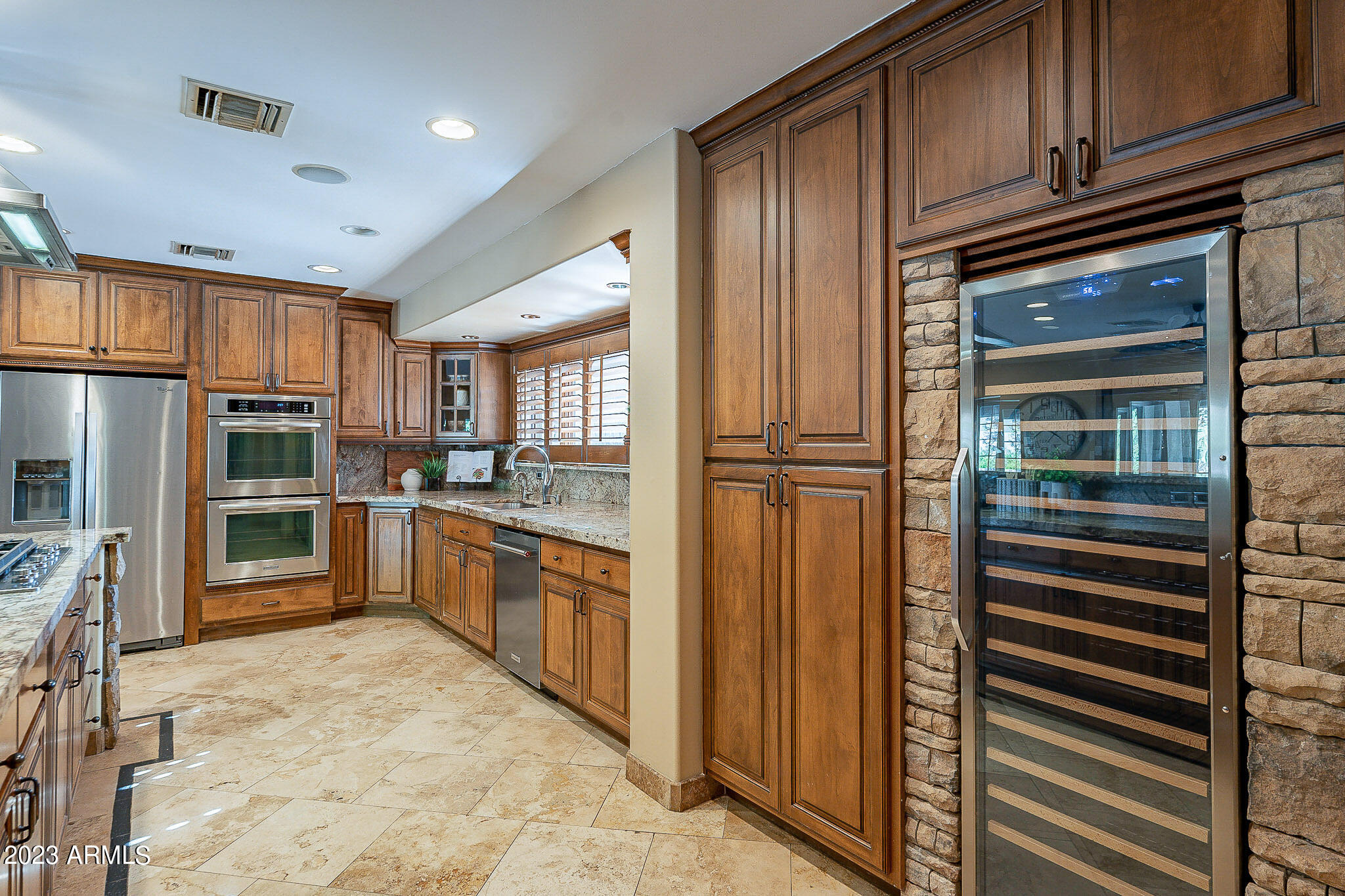 4147 N 33RD Place