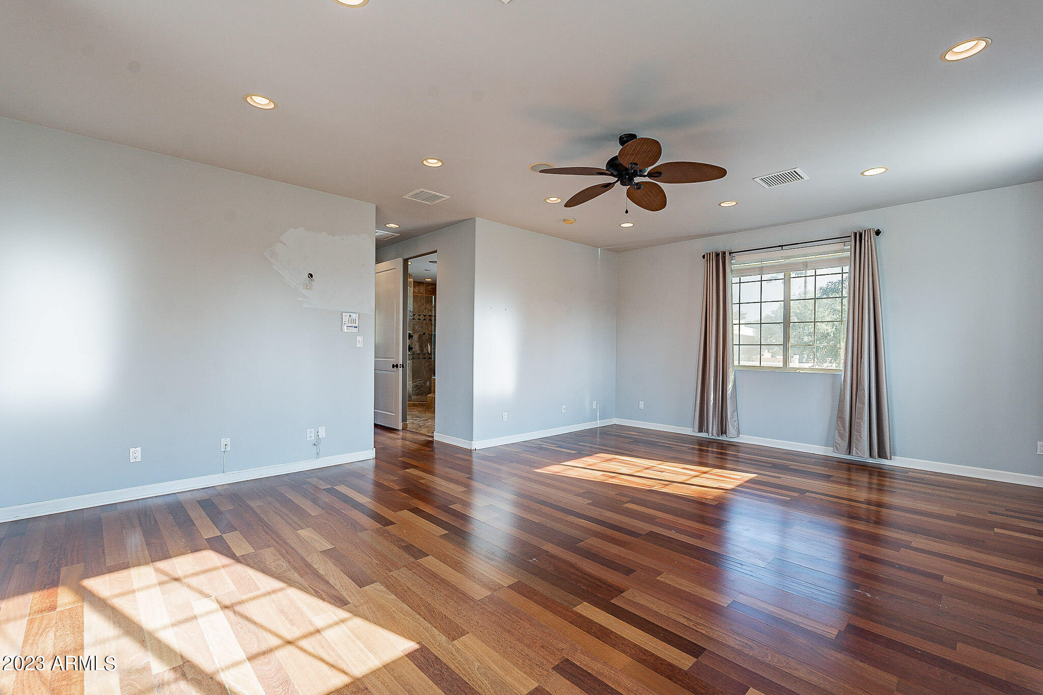 4147 N 33RD Place