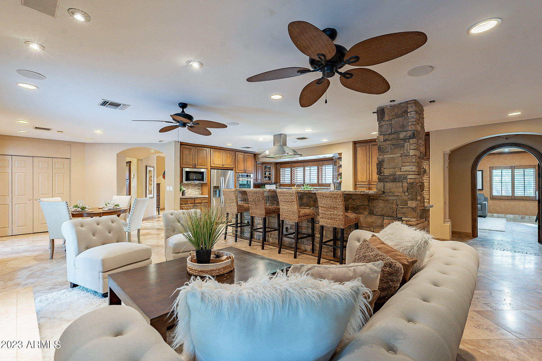 4147 N 33RD Place