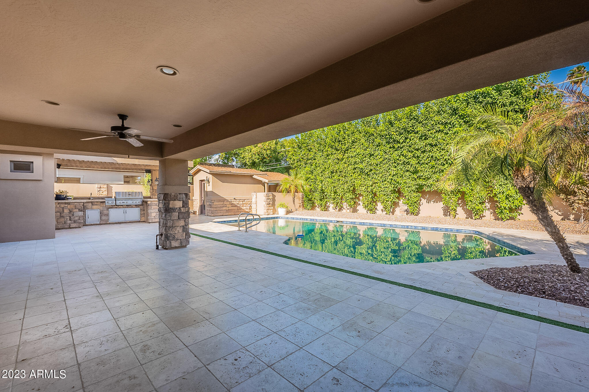 4147 N 33RD Place