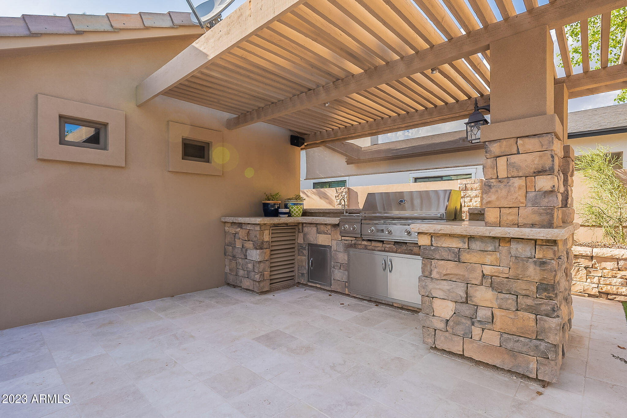 4147 N 33RD Place