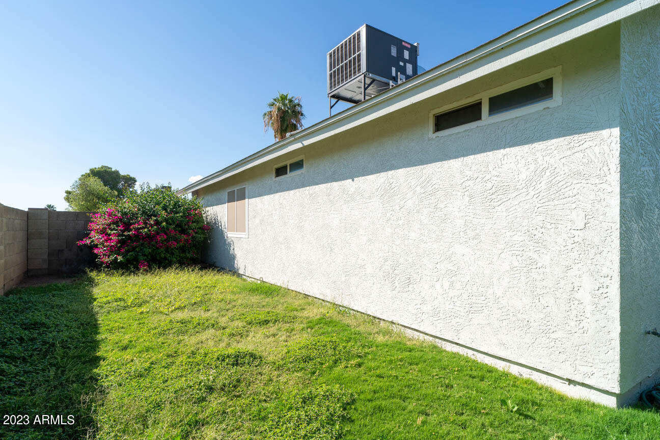 19601 N 43RD Drive