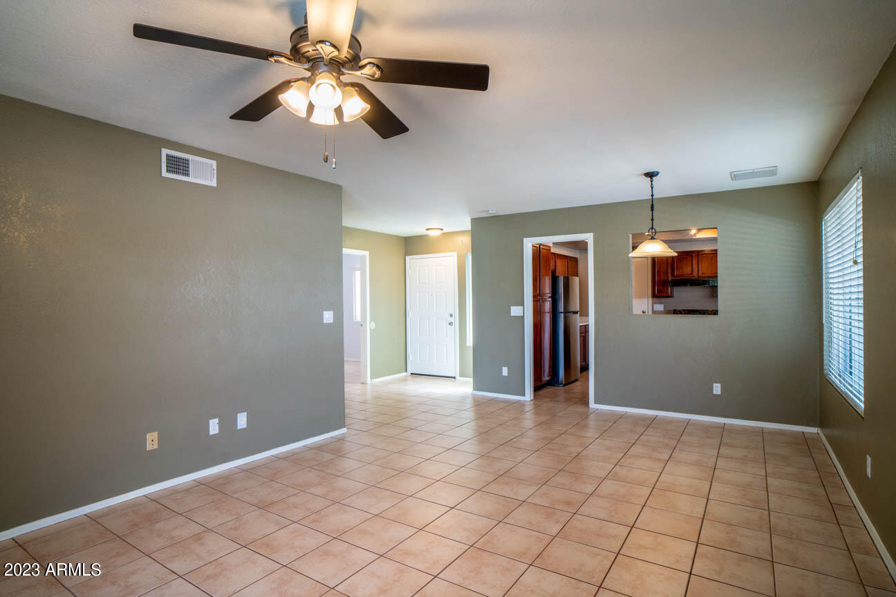 19601 N 43RD Drive