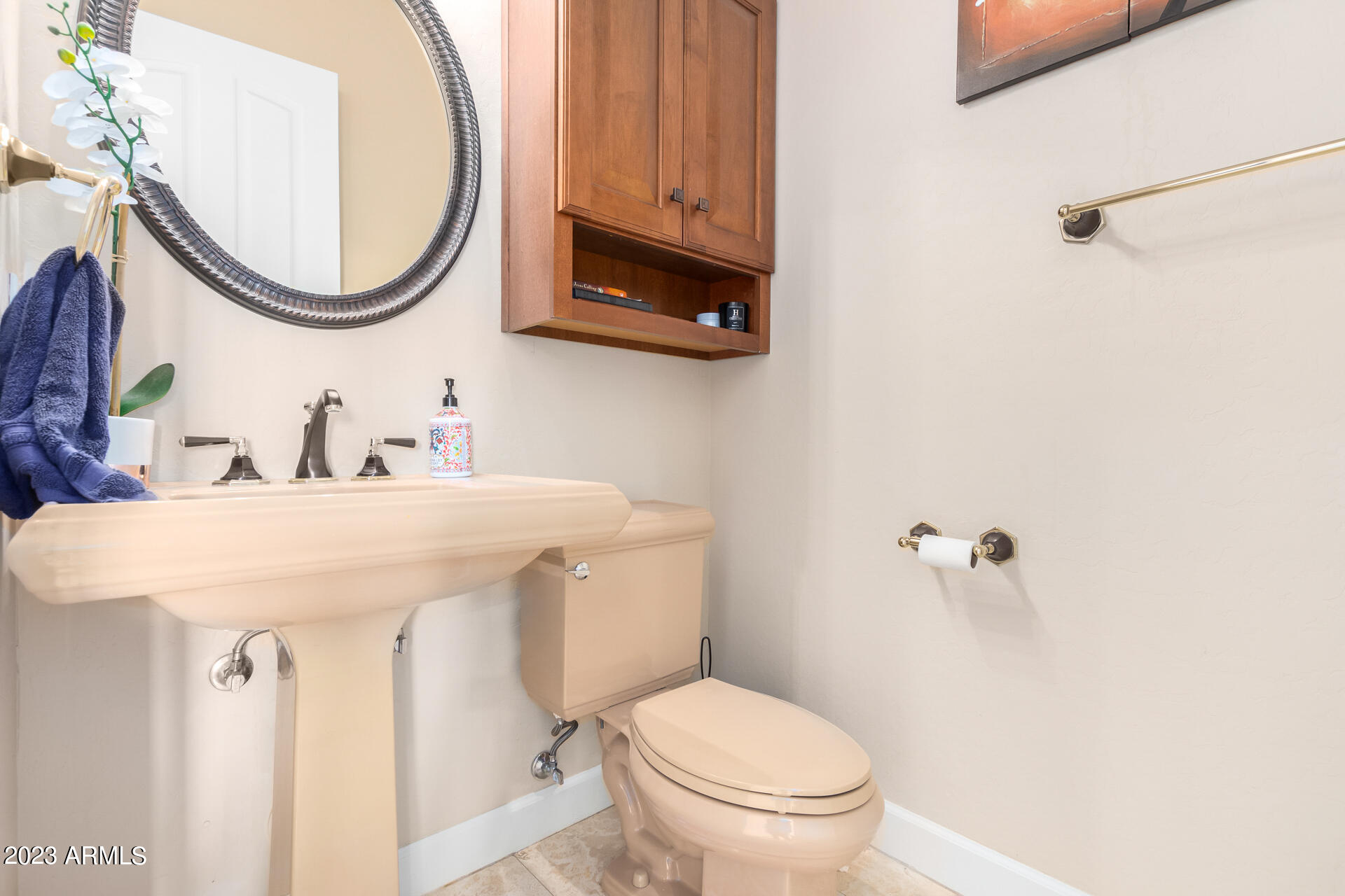 5867 W ABRAHAM Lane