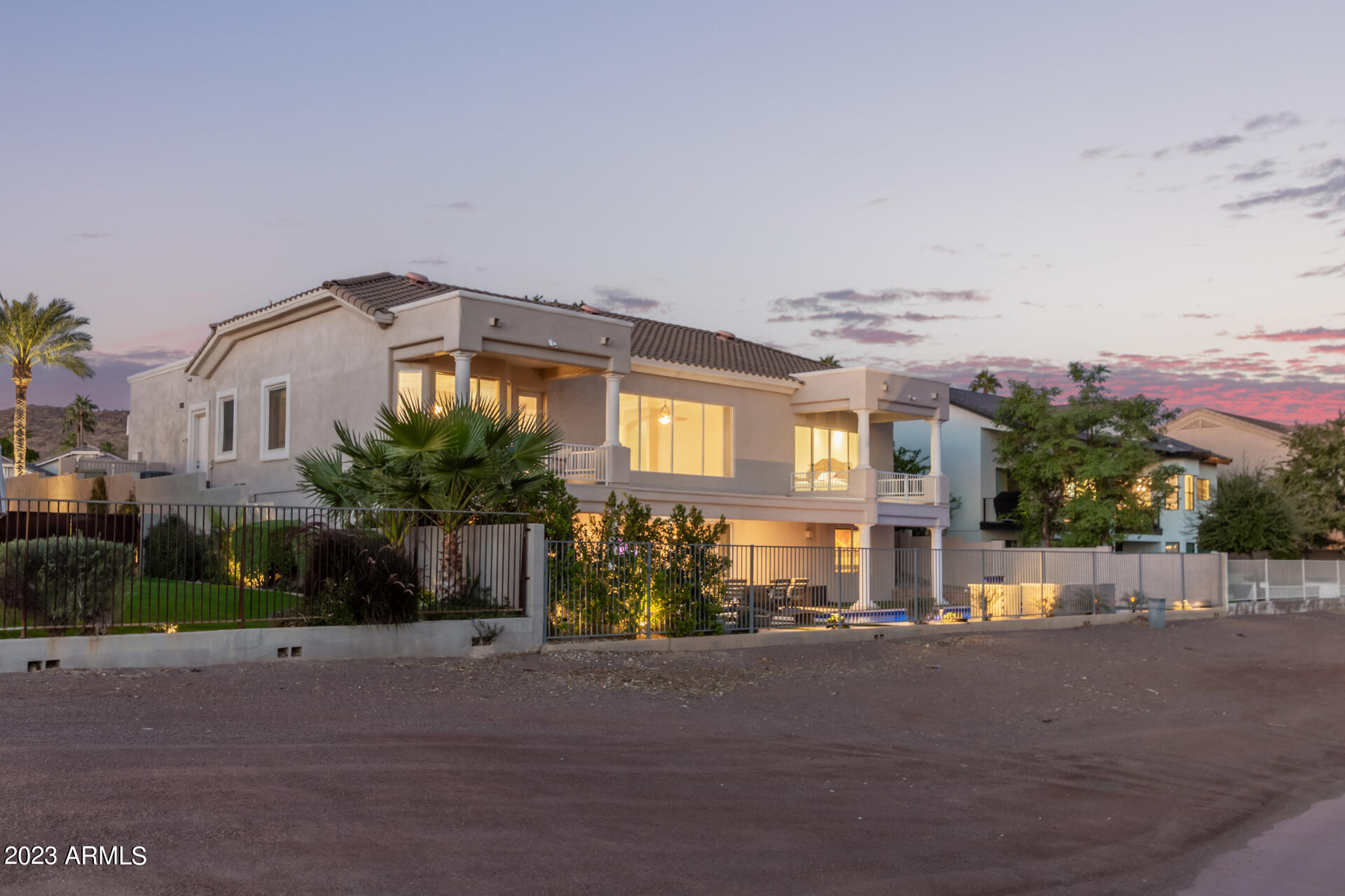 5867 W ABRAHAM Lane