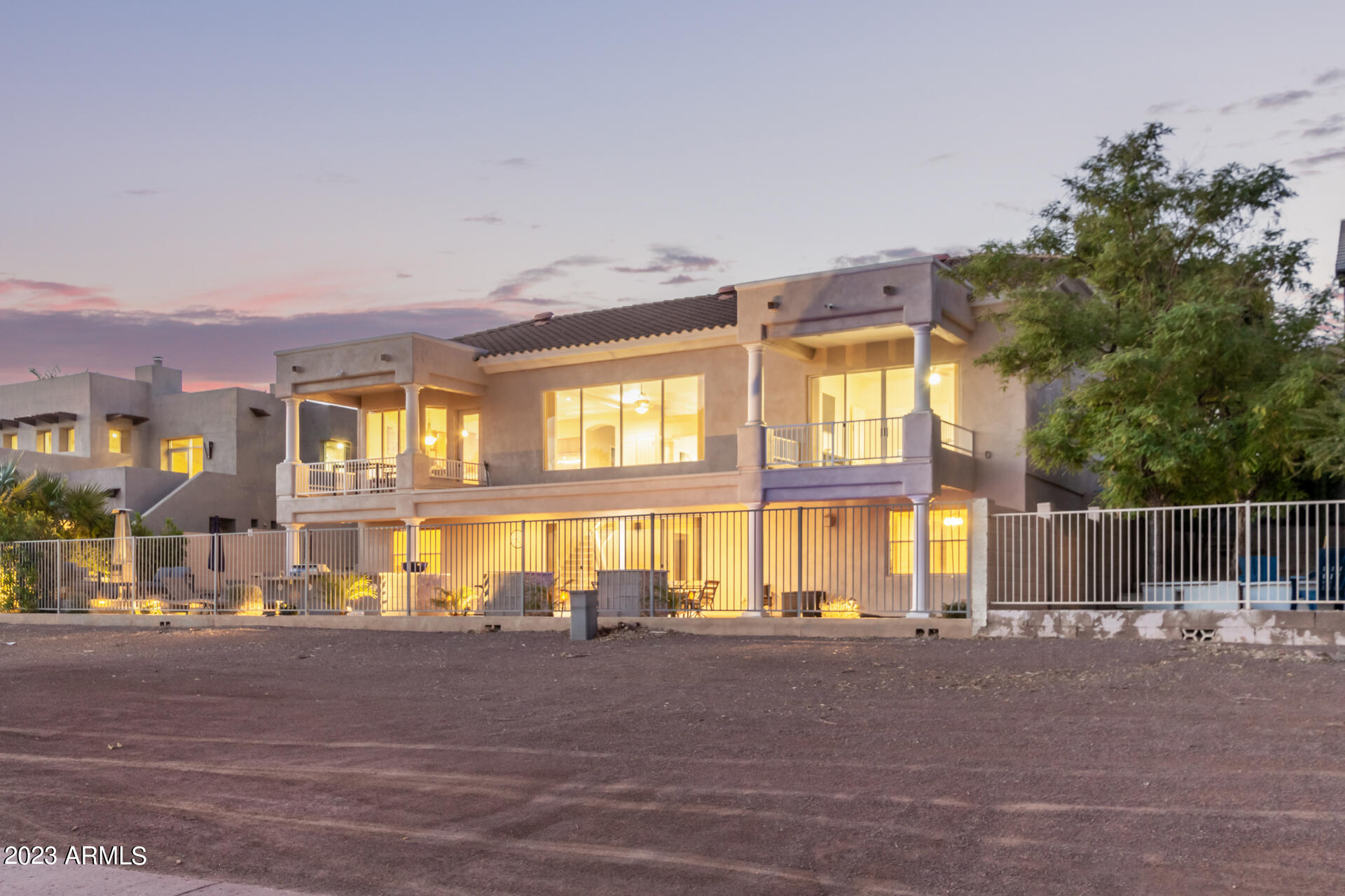 5867 W ABRAHAM Lane
