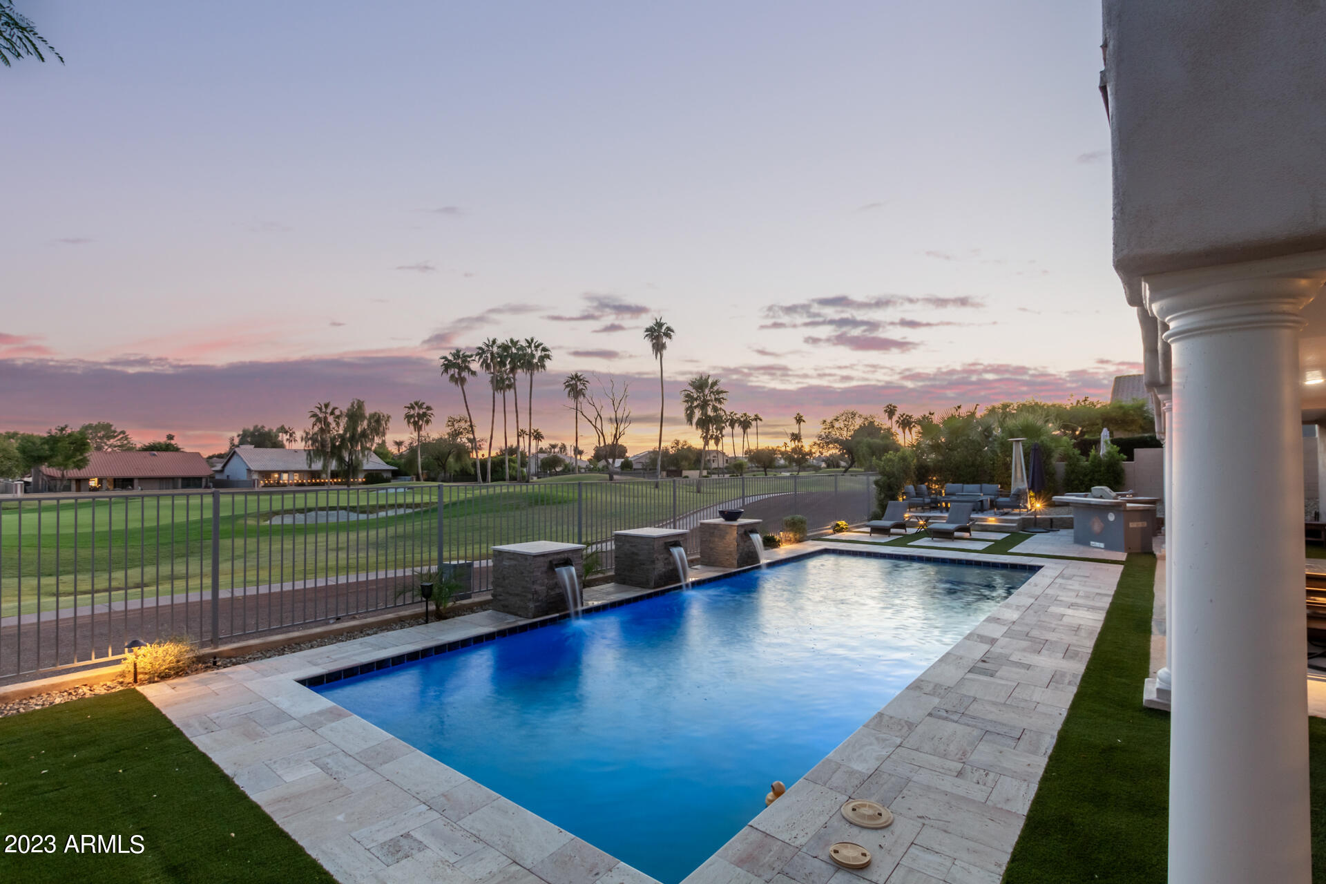 5867 W ABRAHAM Lane