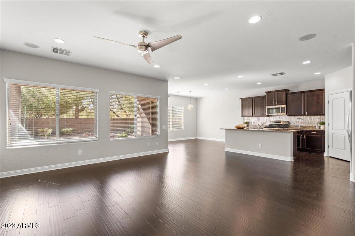 3723 E ZACHARY Drive