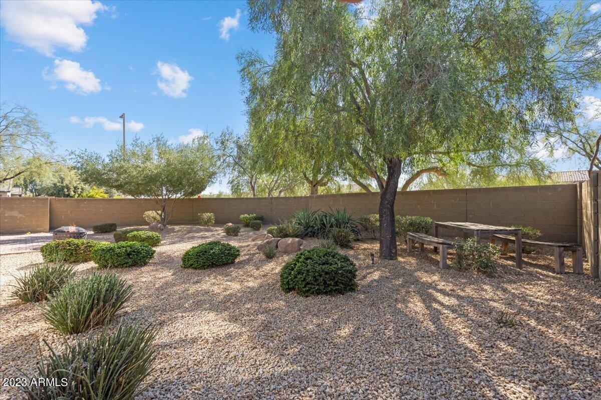 3723 E ZACHARY Drive
