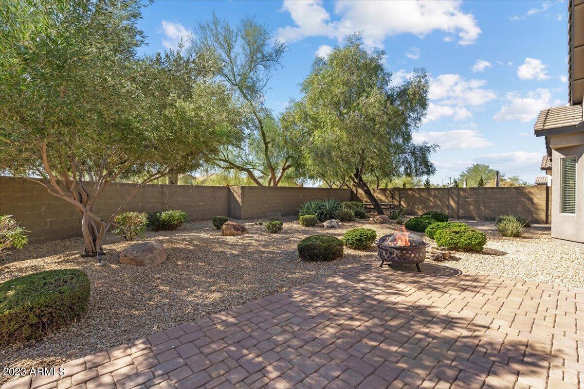 3723 E ZACHARY Drive