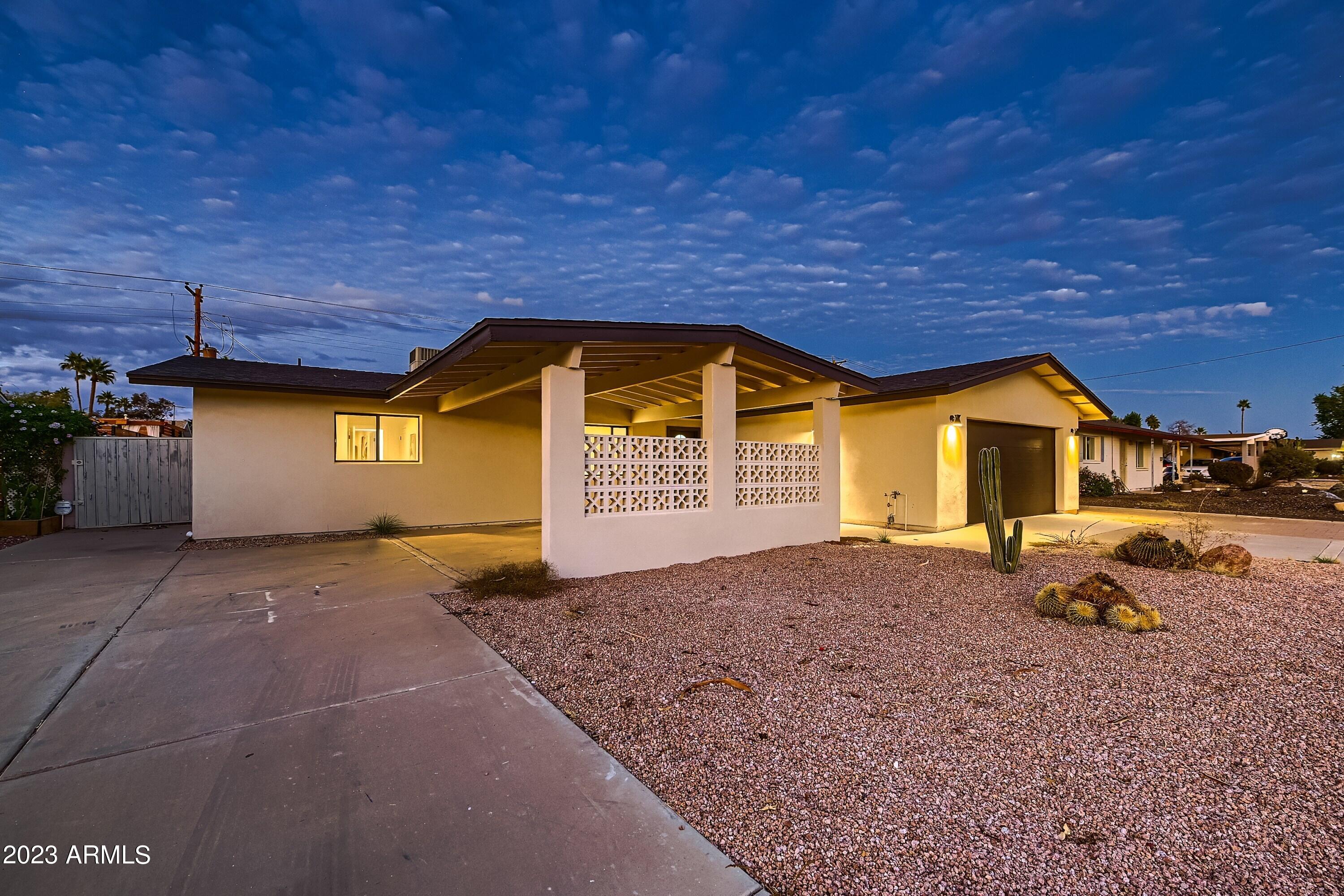8244 E SAGE Drive