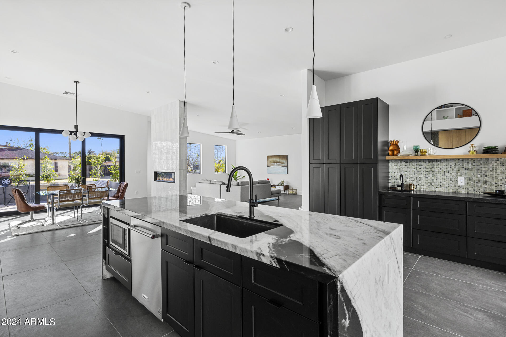 826 E BELMONT Avenue