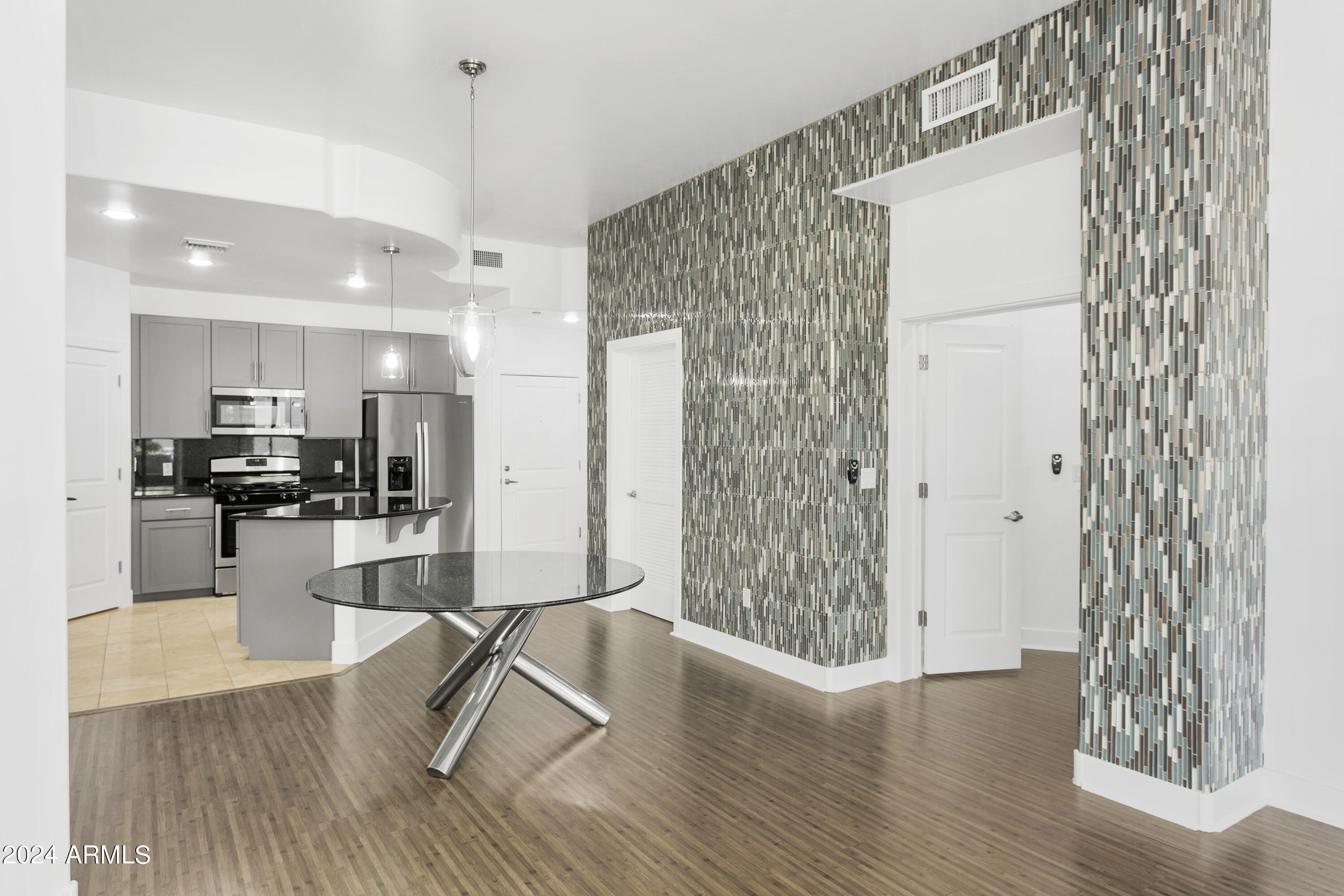 945 E PLAYA DEL NORTE Drive, 1026