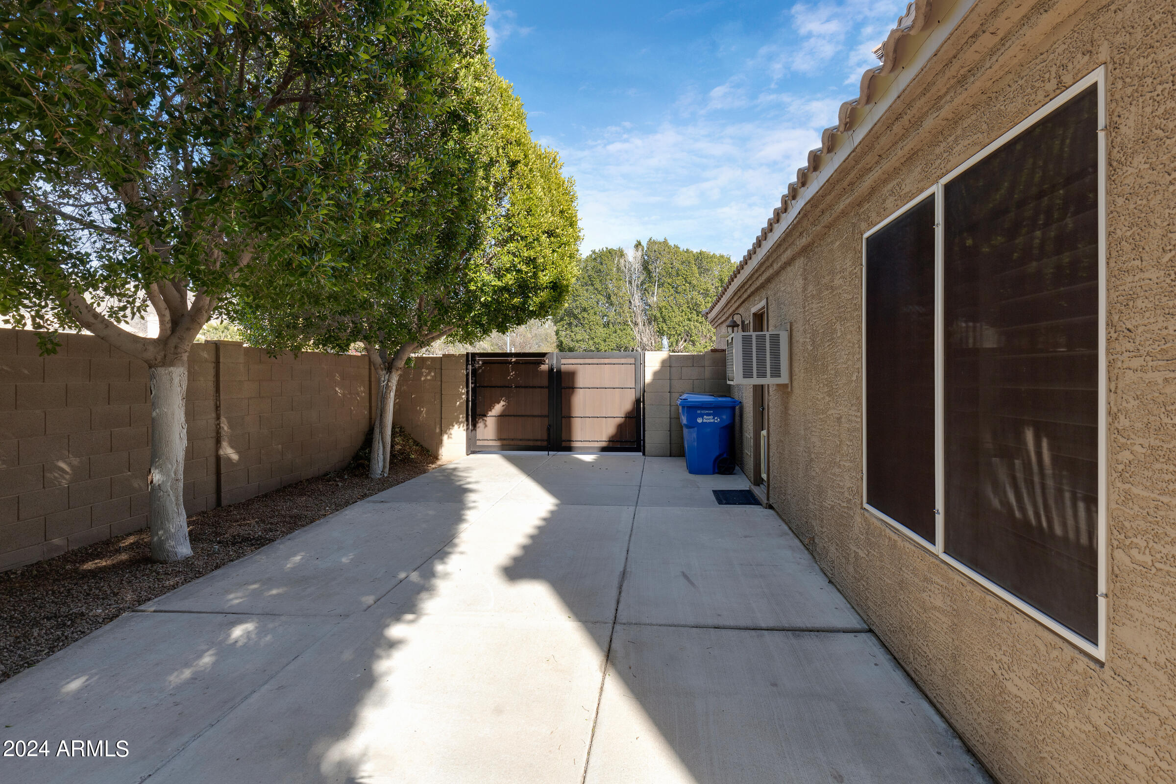16018 S 7TH Drive