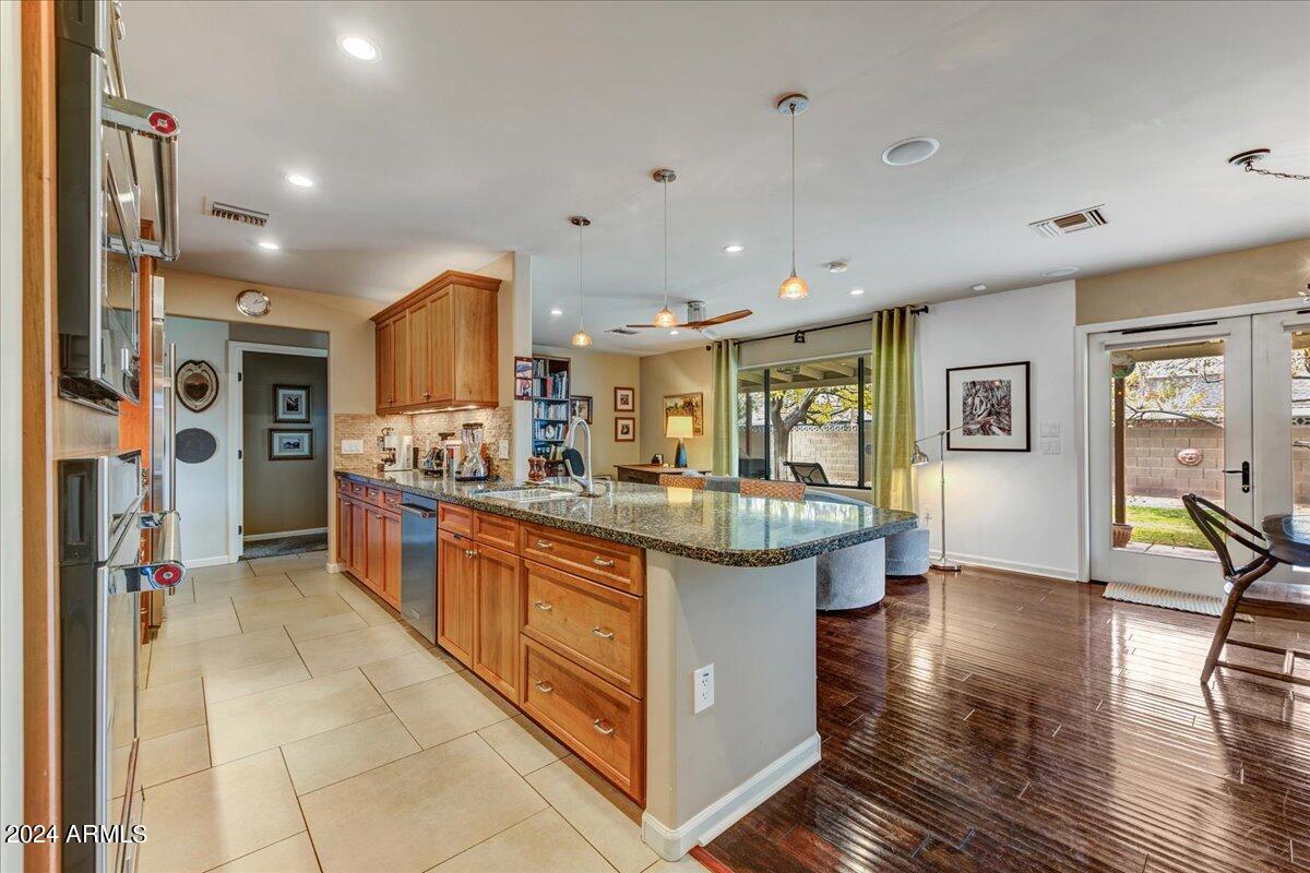 501 E MANHATTON Drive