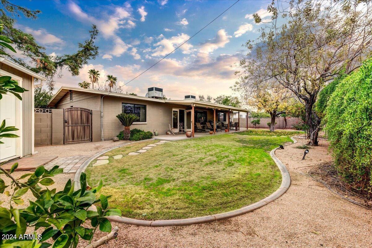 501 E MANHATTON Drive