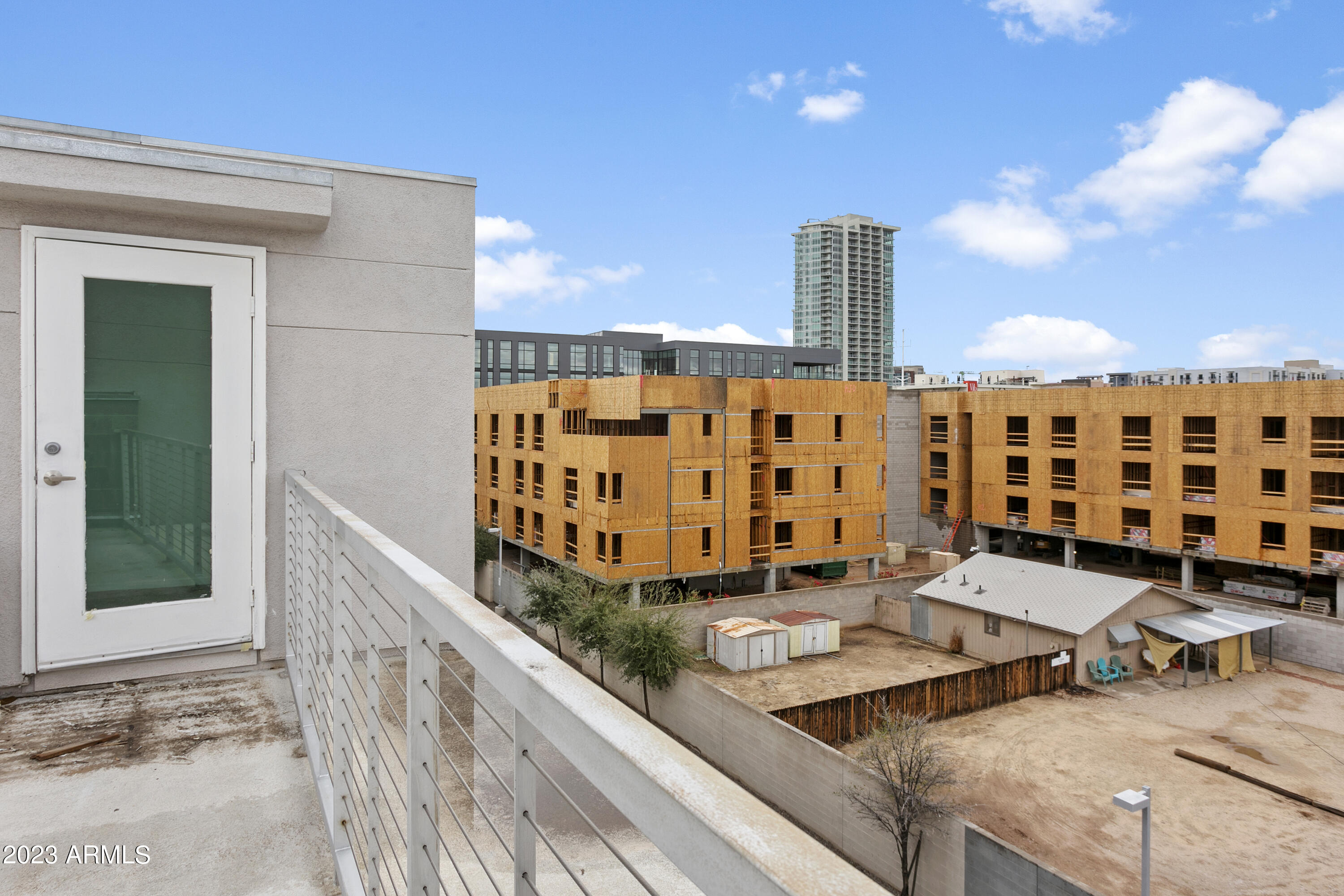 394 S FARMER Avenue