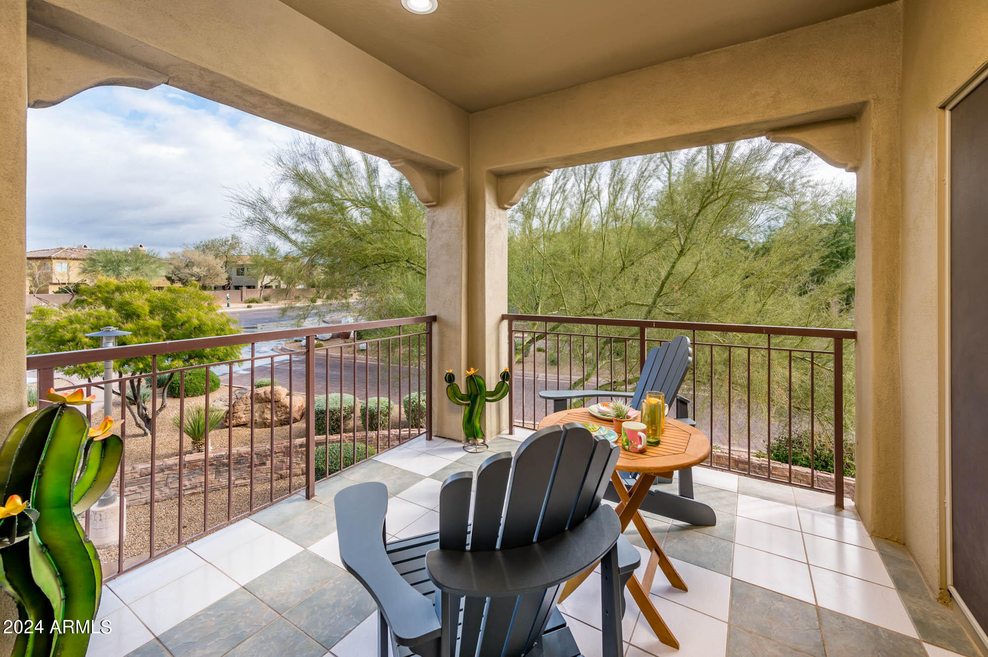 3935 E ROUGH RIDER Road 1007