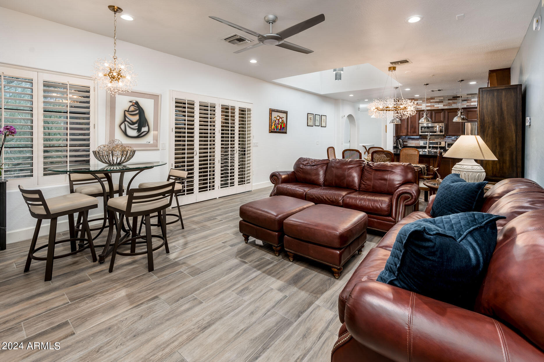 3935 E ROUGH RIDER Road 1007