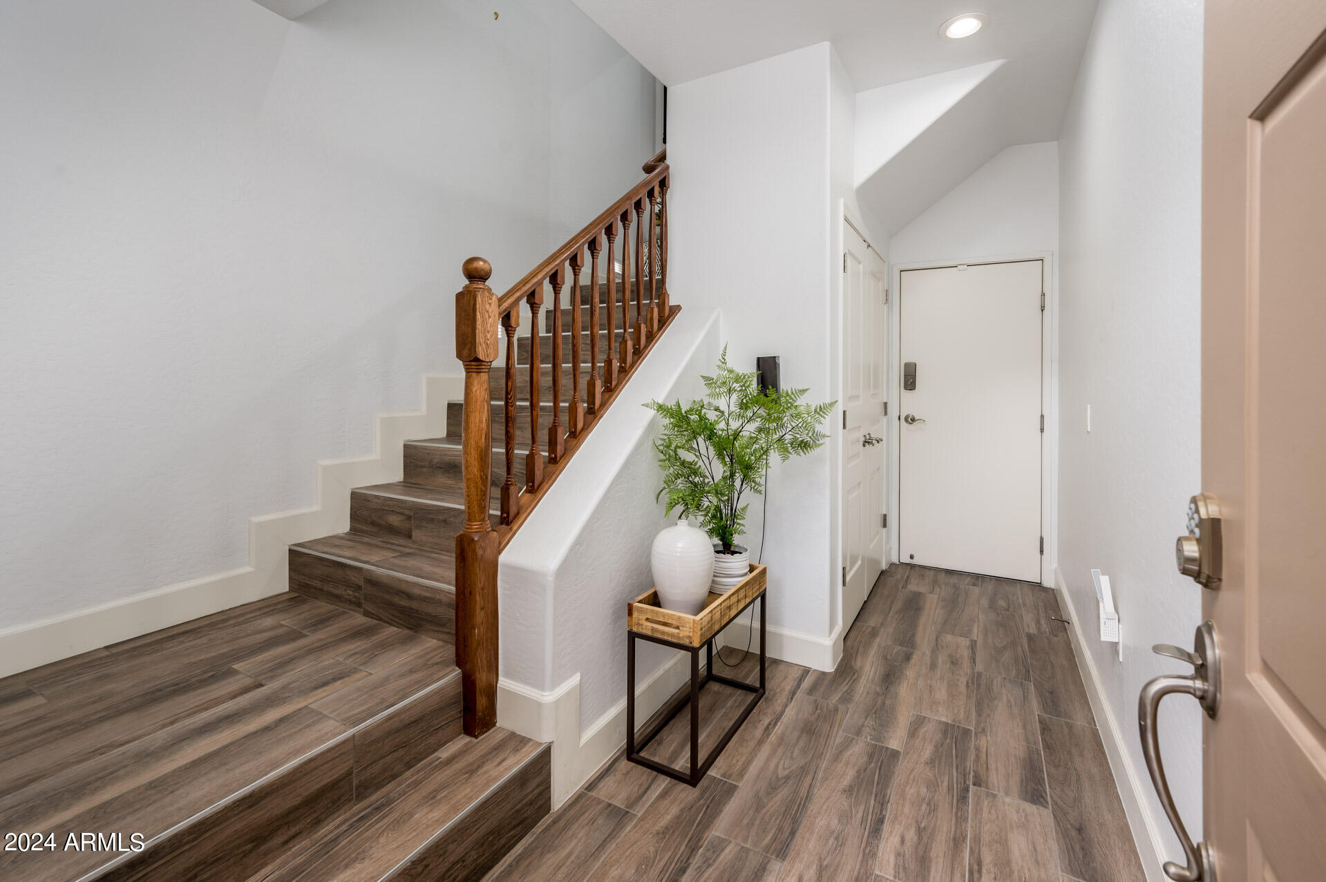 3935 E ROUGH RIDER Road 1007