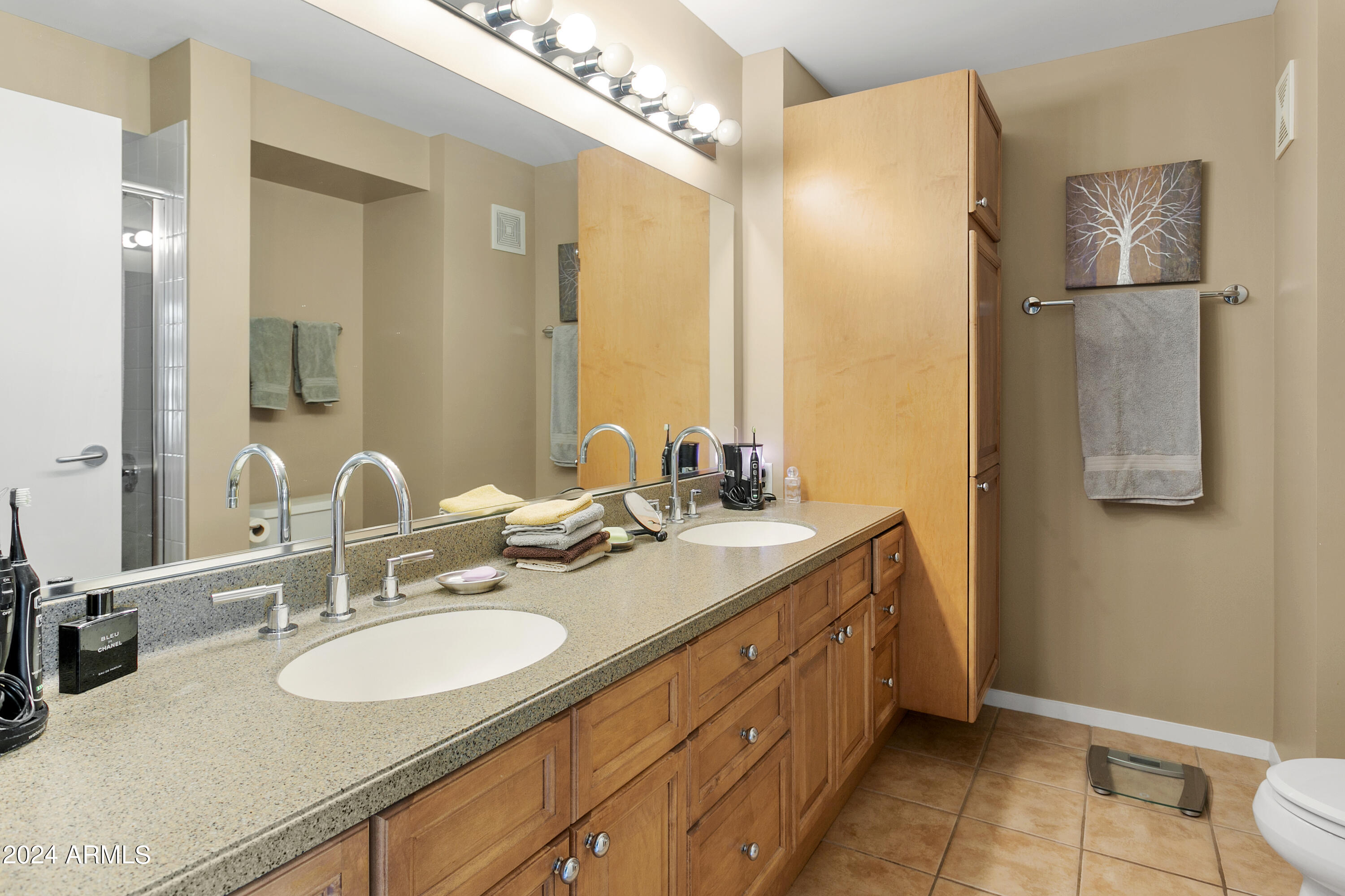 4808 N 24TH Street, 1021