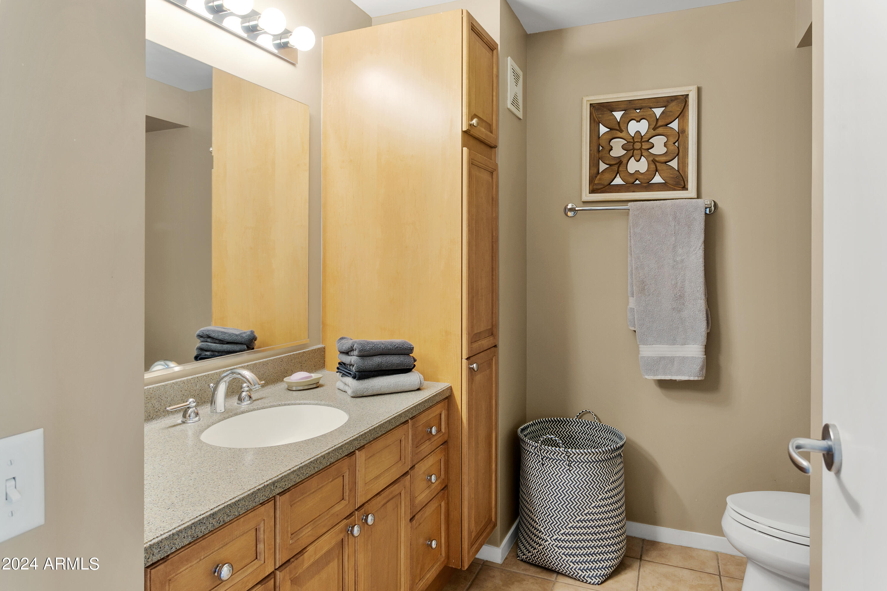 4808 N 24TH Street, 1021