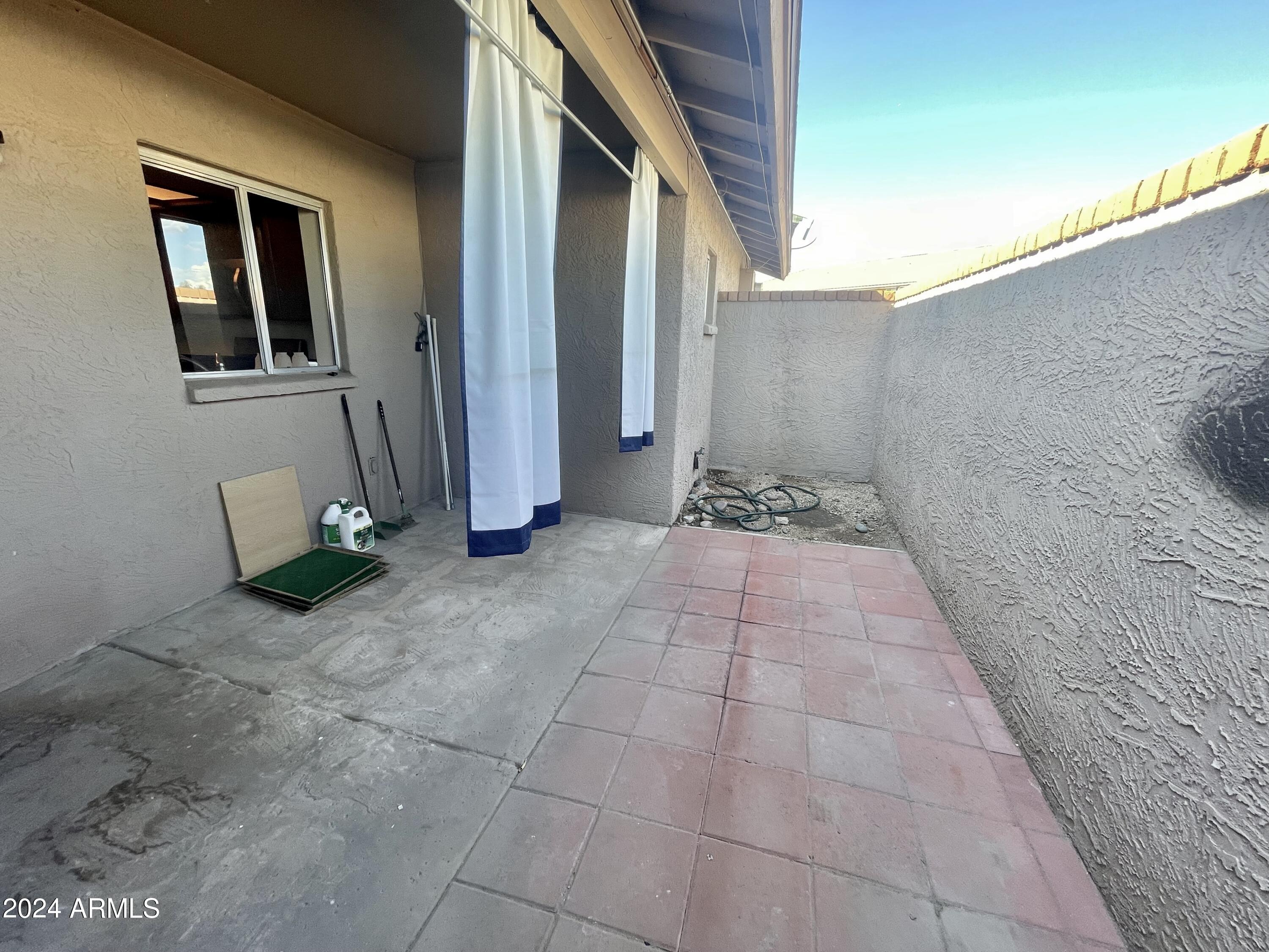 18243 N 40TH Place, 3