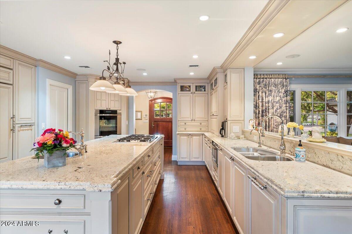 301 W MCLELLAN Boulevard